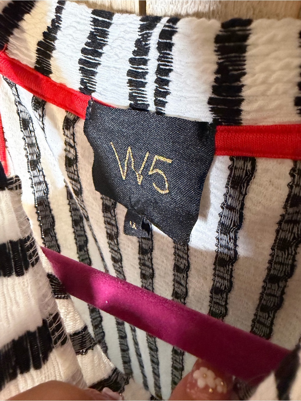 W5 High Neck Tank - Picture 2 of 5